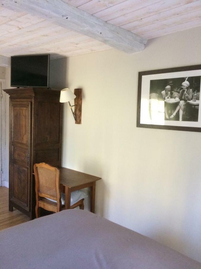 Bed and Breakfast La Ferme Des Vignes Hotot-en-Auge Exterior foto