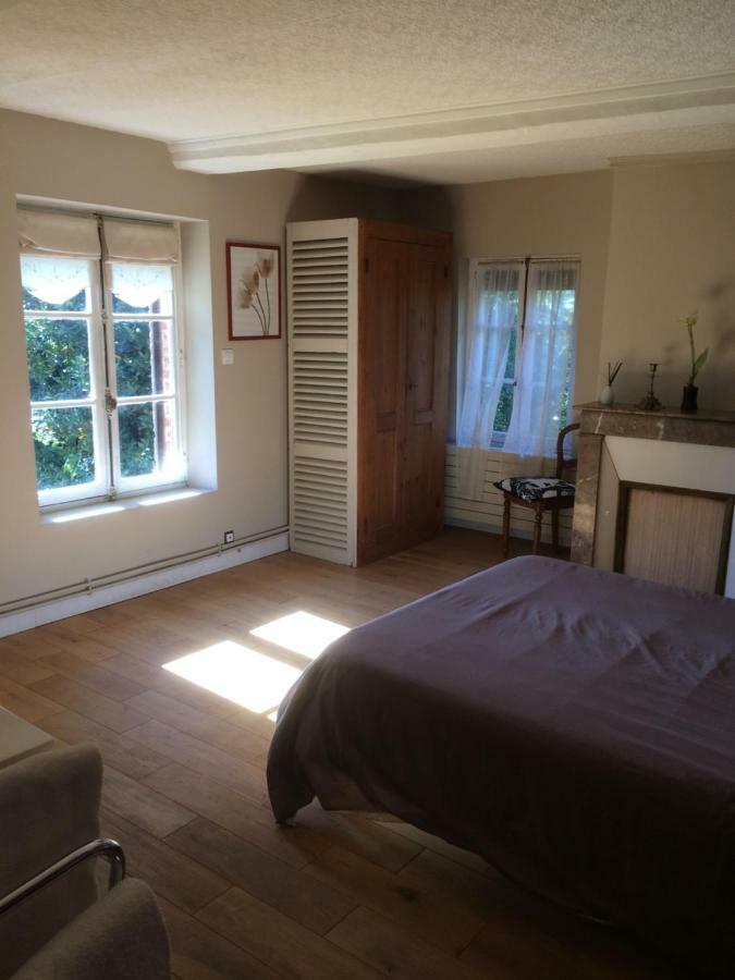 Bed and Breakfast La Ferme Des Vignes Hotot-en-Auge Exterior foto