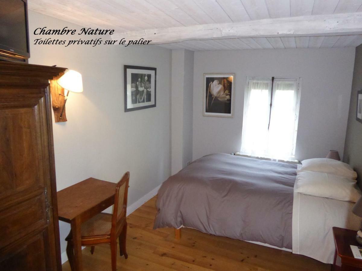 Bed and Breakfast La Ferme Des Vignes Hotot-en-Auge Exterior foto