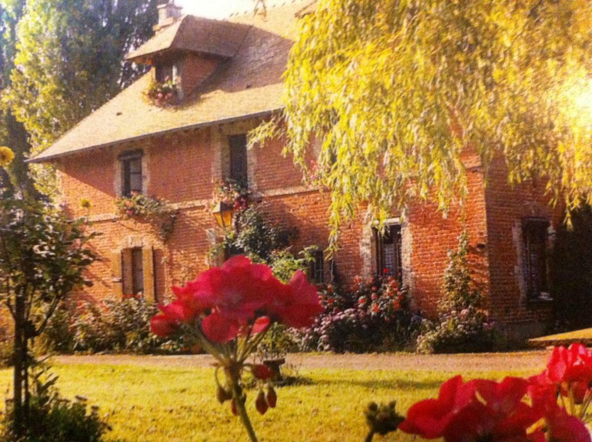Bed and Breakfast La Ferme Des Vignes Hotot-en-Auge Exterior foto